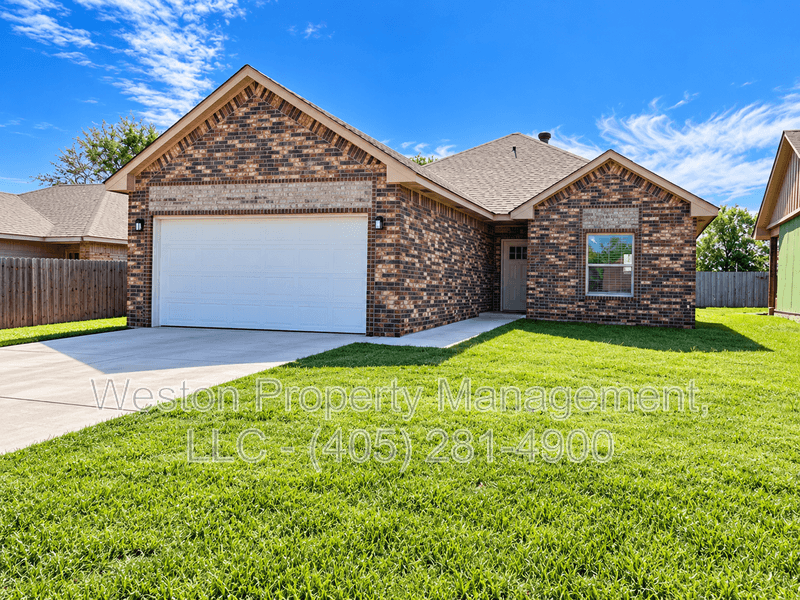 Spencer House: 8502 Northeast 34th Place