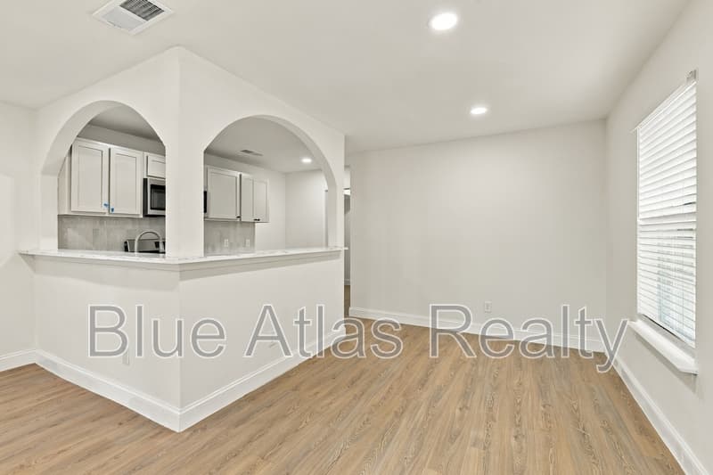 Arlington House: 116 Maple Street