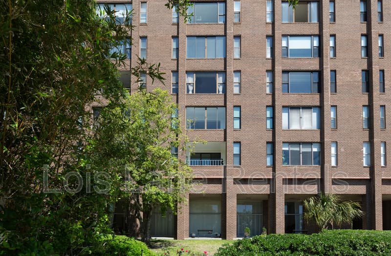 Charleston Condo: 14 Lockwood Drive, #2D - 1