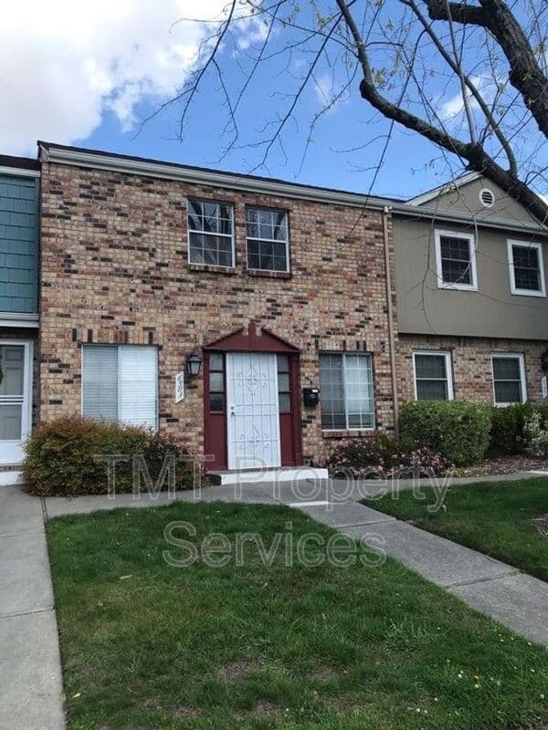 Citrus Heights House: 6503 Donegal Dr