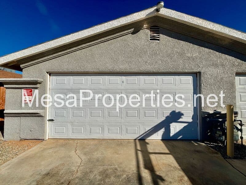 Apple Valley Condo: 21480 Laguna Rd.