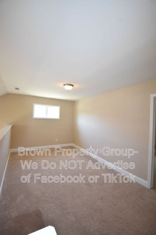 Fayetteville House: 4221 Raccoon Path