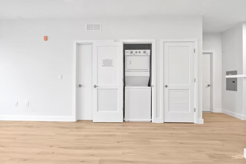 Orange Condo: 407 Highland Avenue - 506