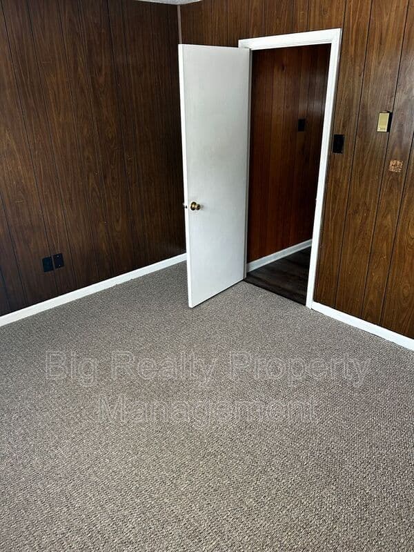 Spring City House: 88 N Main St