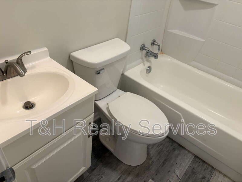 Indianapolis Condo: 5050 Hardegan Street