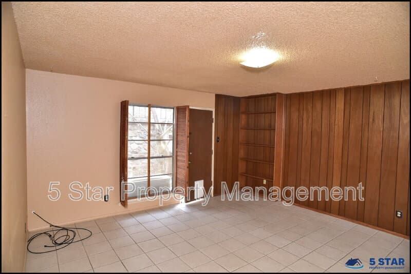 El Paso Condo: 6700 Escondido Drive