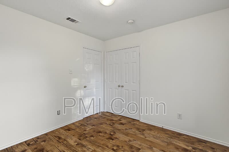 McKinney House: 2712 Douglas Dr