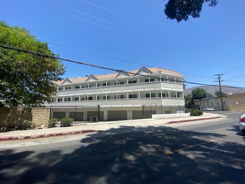Sunland House: 8603 Fenwick Street