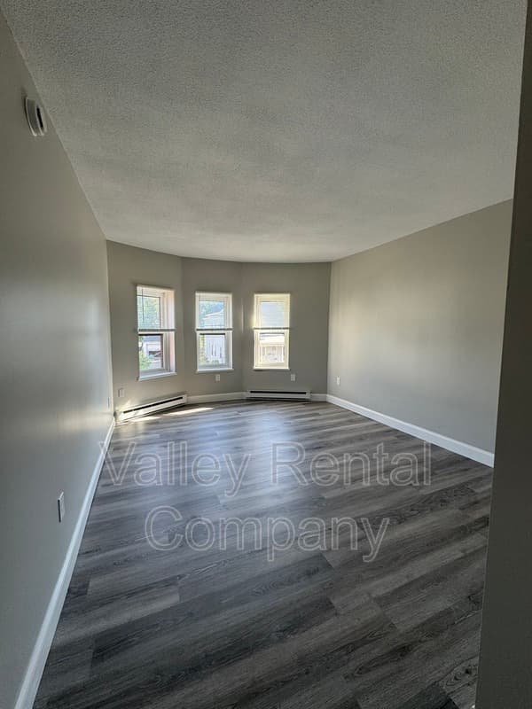 Northampton Condo: 18 Orchard Street - 2