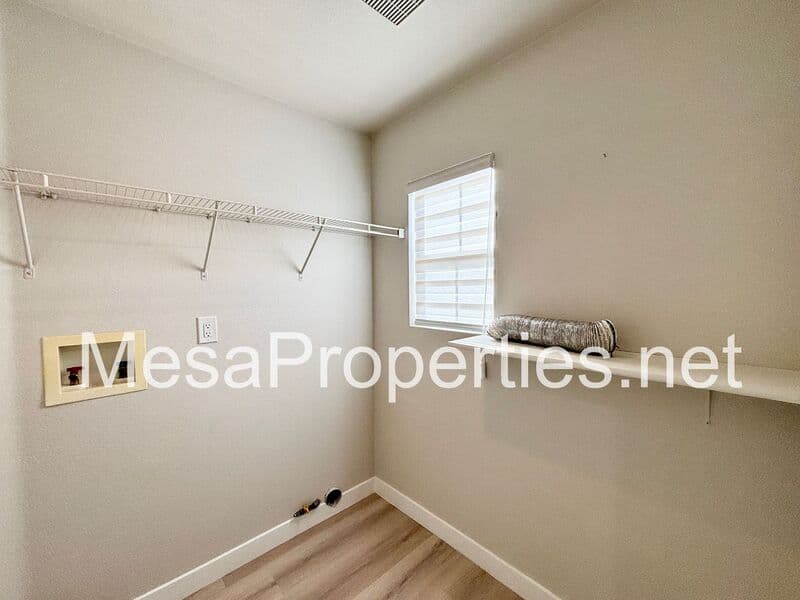 Victorville House: 15113 Pasture Way