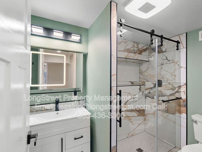 Portland House: 2812 NE Bryant St