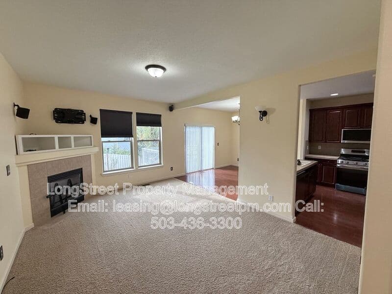 Salem House: 823 Crouchen St NW