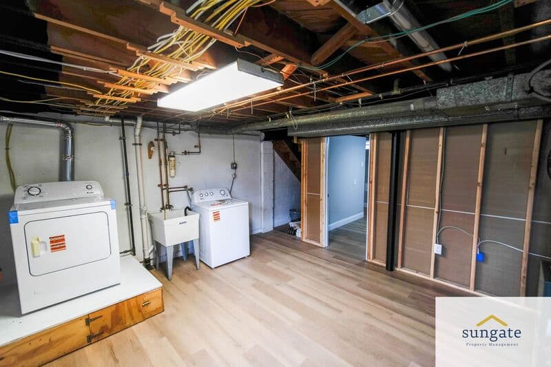 Baltimore Townhome: 3427 N Point Rd