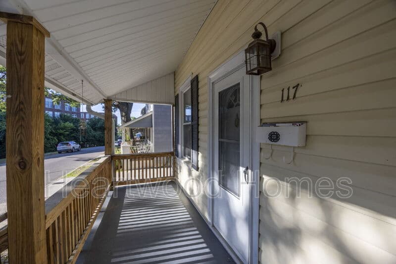 Columbia Condo: 117 Church Street