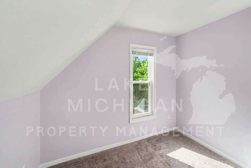 Grand Rapids House: 342 Page St NE