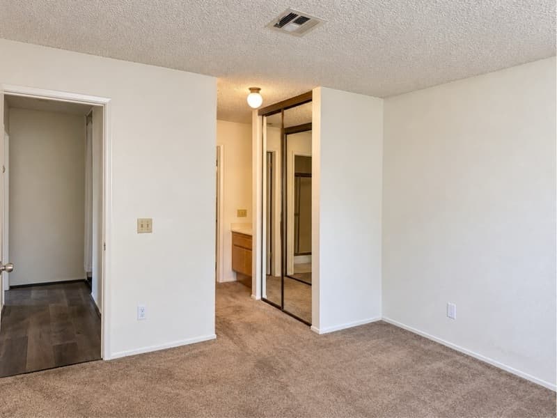 San Diego Condo: 10305 Azuaga Street - 18