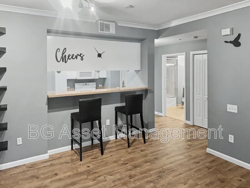 Walnut Creek House: 1315 Alma Avenue
