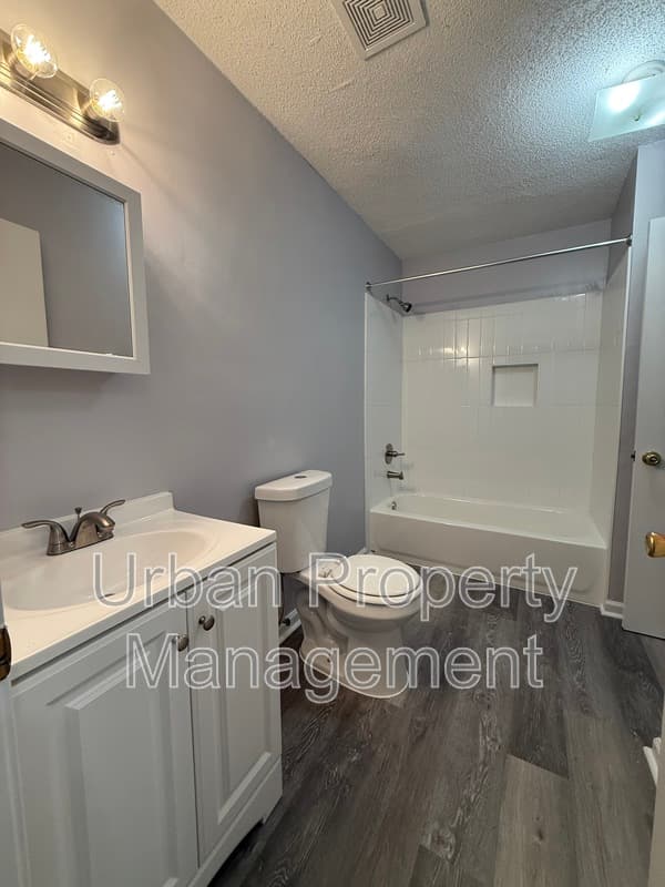 Memphis House: 3501 Hicky St