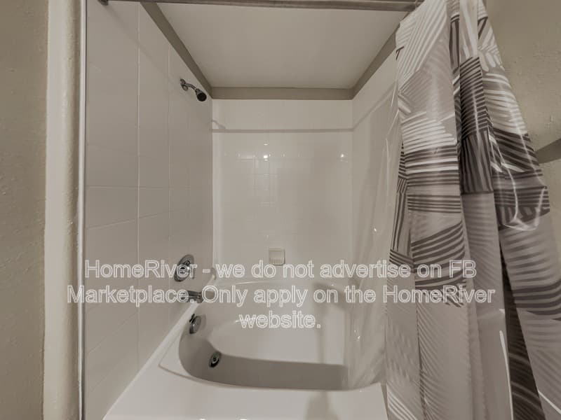 Riverview House: 10318 Scarlett Skimmer Dr