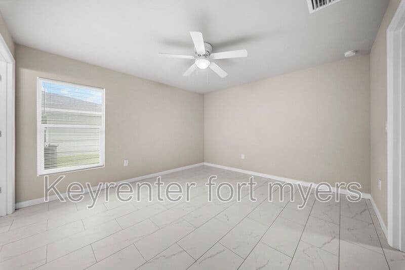 FORT MYERS House: 1912 FRENCH ST
