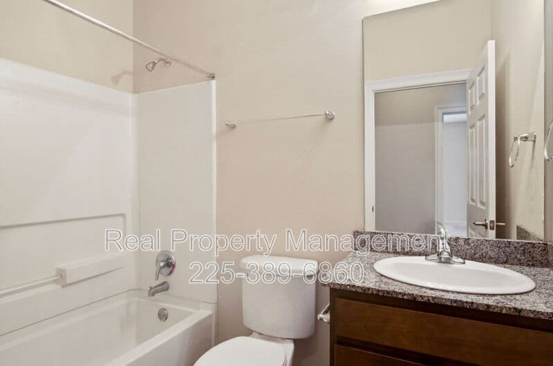 Denham Springs Condo: 30914 LA Hwy 16