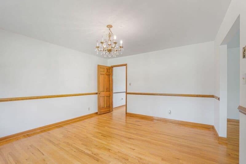 Spotsylvania House: 10003 Courthouse Rd