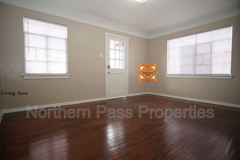 El Paso Condo: 1226 Huckleberry St