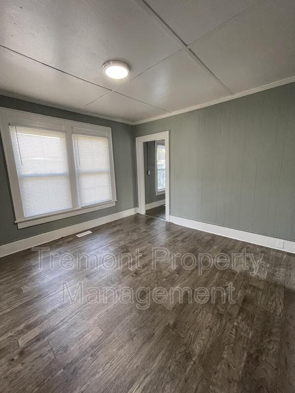 Rossville House: 714 Henderson Avenue
