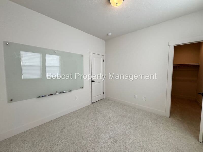 Carson City House: 1128 Grove St