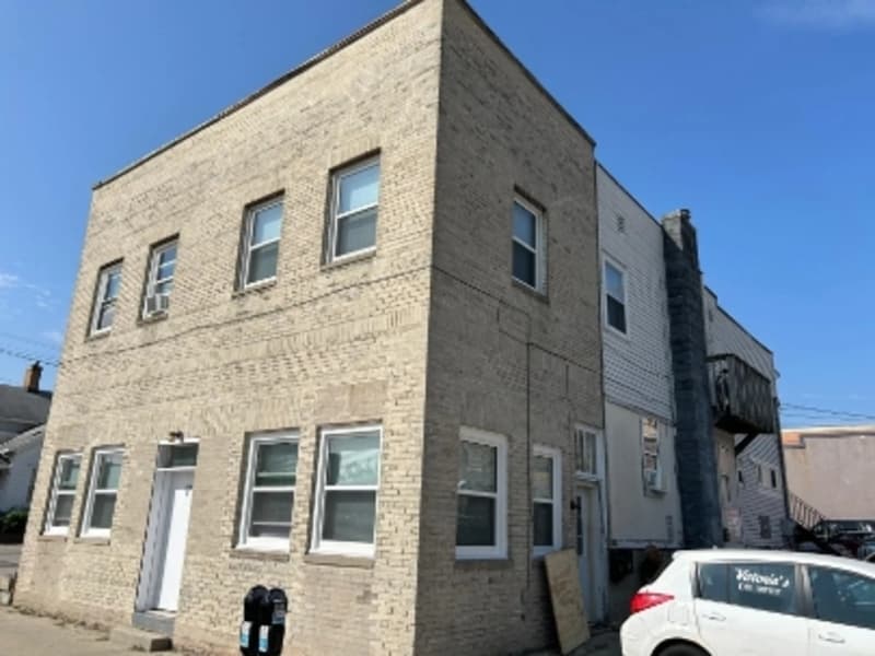 Appleton Condo: 119 South Walnut Street - C