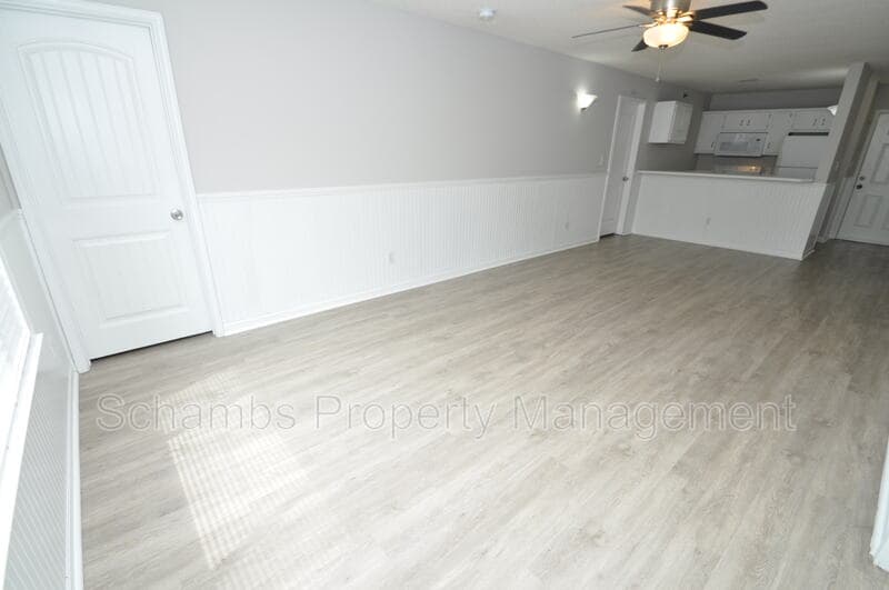 Raleigh House: 1500 Graduate Ln