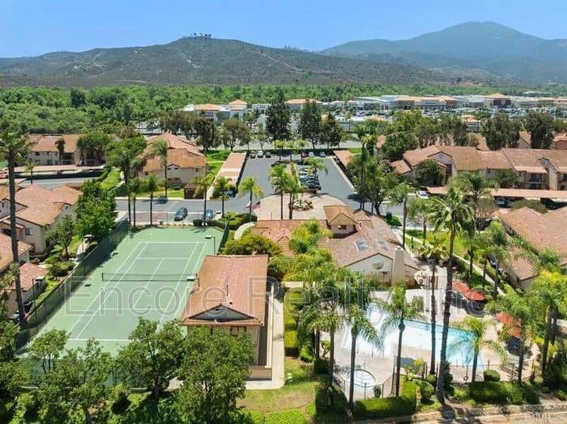 El Cajon Condo: 12191 Cuyamaca College Dr