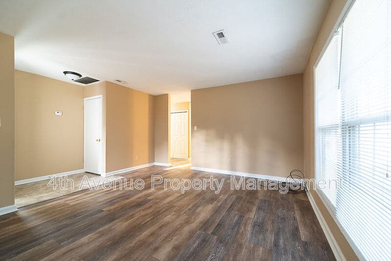 Oakwood Condo: 4437 Township Drive