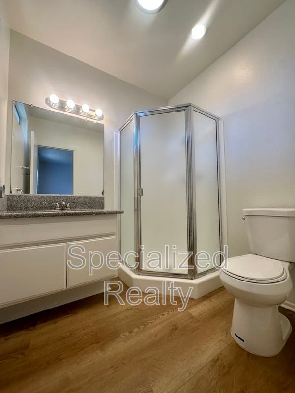 Glendale Condo: 824 E Windsor Rd