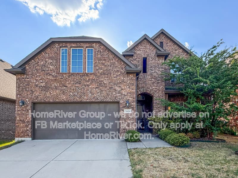 Denton House: 3604 Arroyo Trl