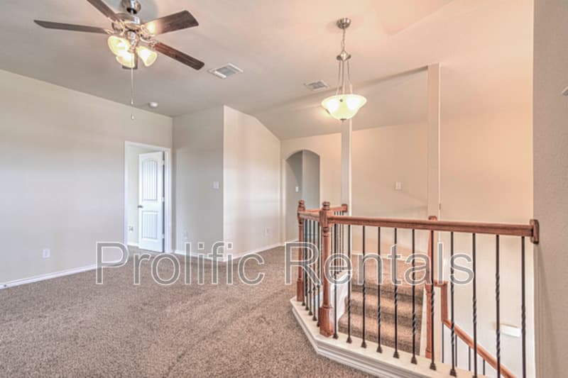 Killeen House: 5300 Primavera Lane