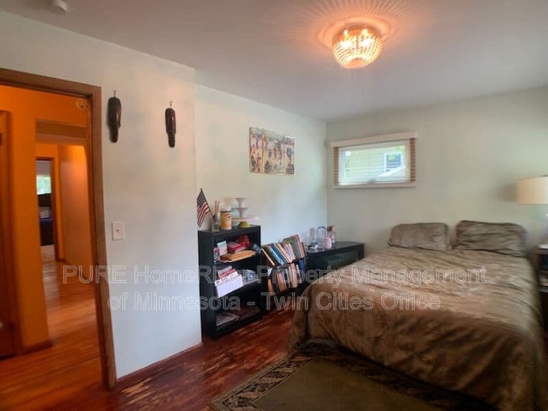 Crystal House: 4160 Kentucky Ave N
