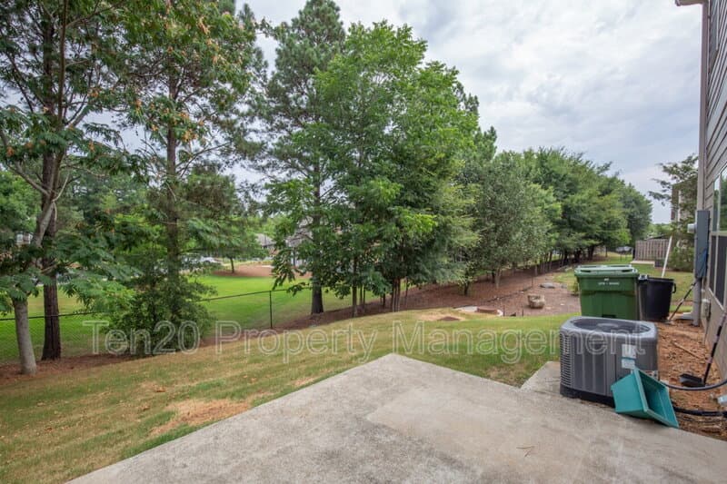 Columbus House: 6061 Townes Way