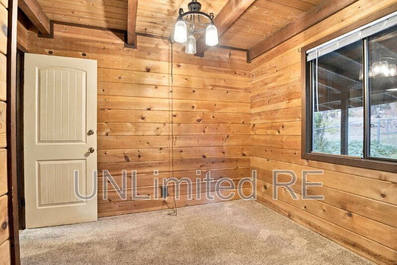 Flagstaff House: 560 Choctaw