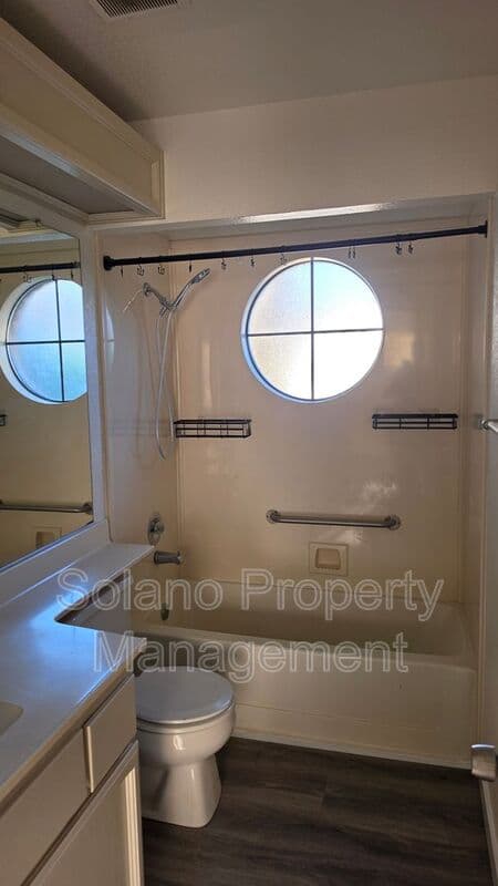 Vacaville House: 376 Marna Dr.