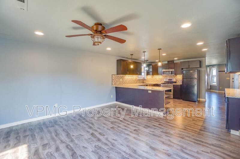 Vancouver House: 9600 NE 132nd Ave