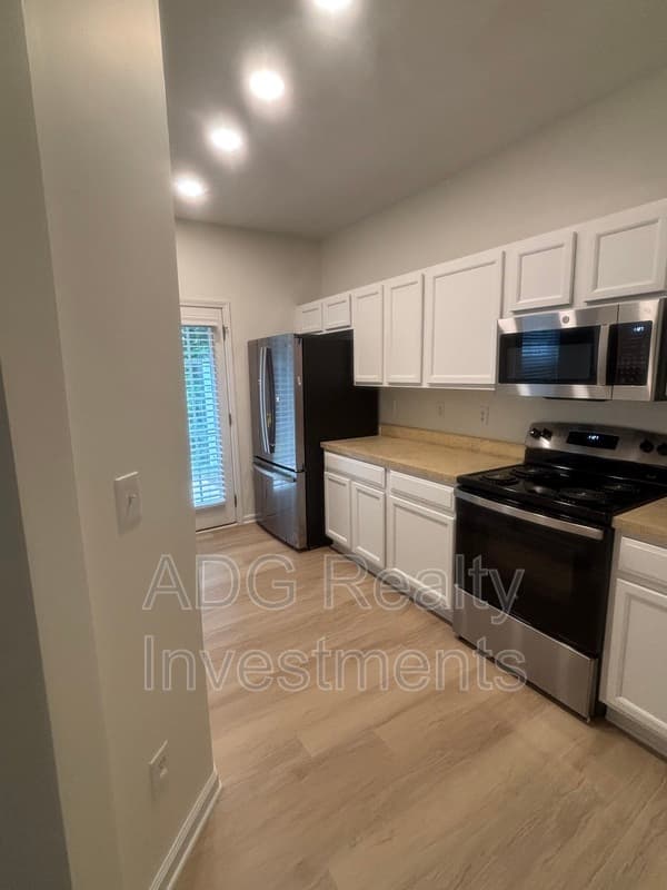 Charlotte Townhome: 2128 Whispering Way