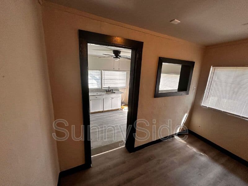 Orlando Condo: Unit 6 8105 West Colonial Drive