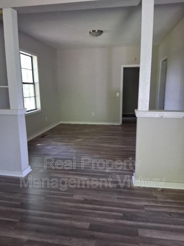 Bessemer House: 1116 potter Avenue
