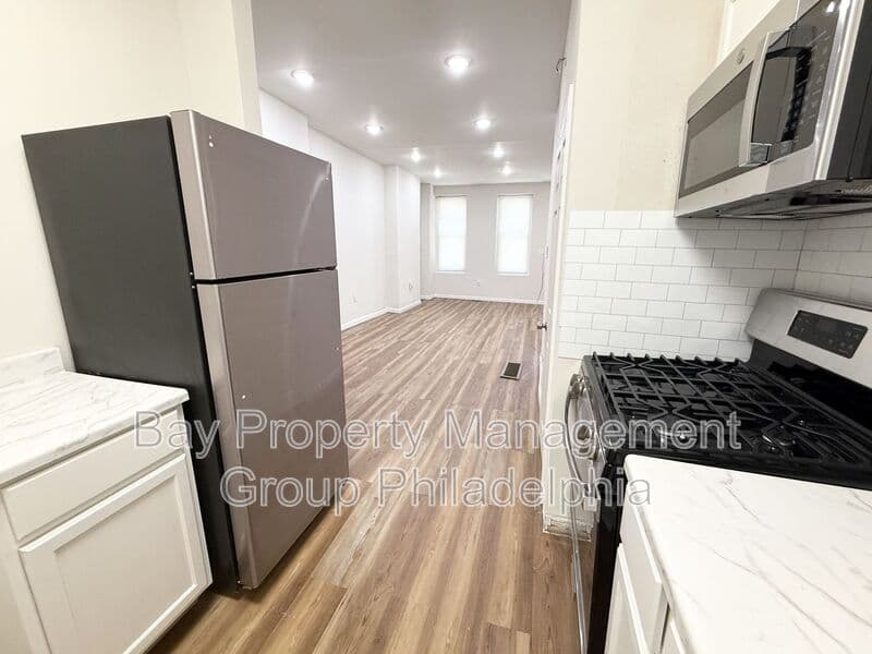 Philadelphia House: 2262 N Gratz St