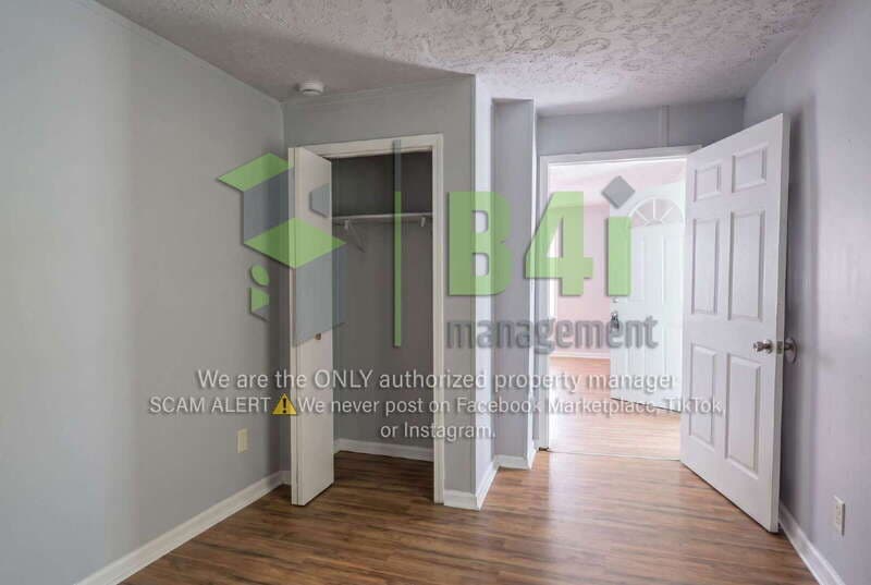 LaGrange House: 934 Motley Street