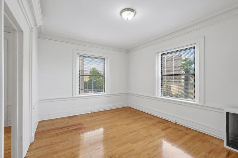 East Orange Condo: 120 S Harrison St - Apt - 37