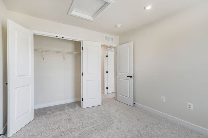 Fredericksburg House: 1400 Crested Iris Drive