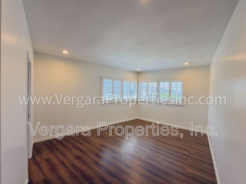 Redondo Beach Condo: 1806 Esplanade