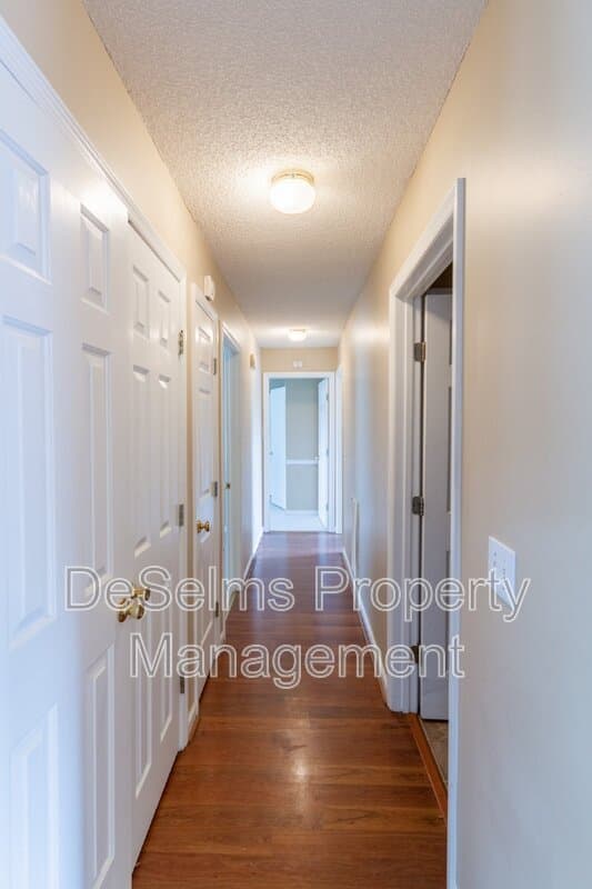 Smyrna House: 1009 Norwood Ct